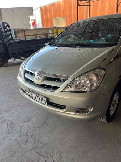 Toyota Innova 2006 G - 255000 km