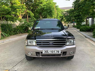 Em bán Ford Everest Limited 4x2 rất đẹp