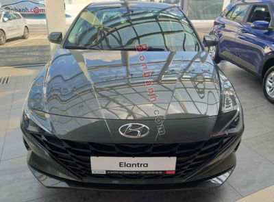 Xe Hyundai Elantra 1.6 AT Tiêu chuẩn 2025