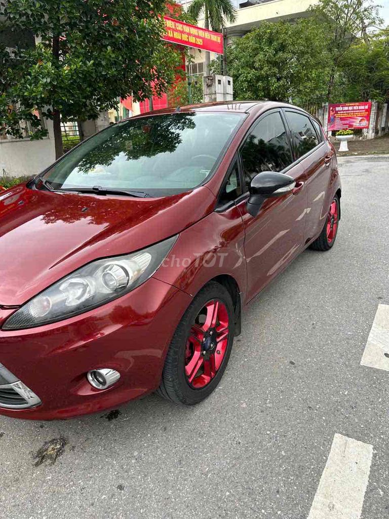Ford Fiesta 2012 1.6 AT Hatchback, đẹp