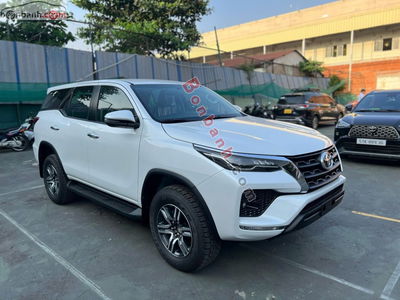 Xe Toyota Fortuner 2.4L 4x2 AT 2025
