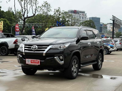 Toyota Fortuner 2019 2.4G 4x2 AT - Dầu - Tự Động