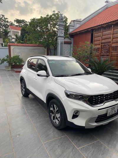 Kia Sonet 2022 Deluxe 1.5 AT - 48000 km