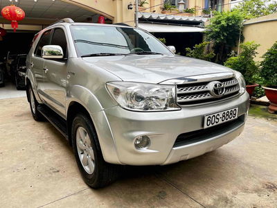 Toyota Fortuner 2.7V 4*4 2010.Xe gia đình rất đẹp