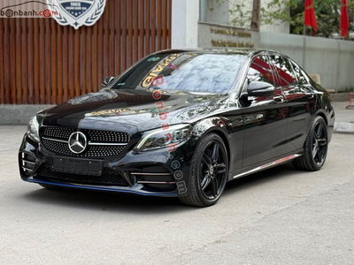 Xe Mercedes Benz C class C300 AMG 2020