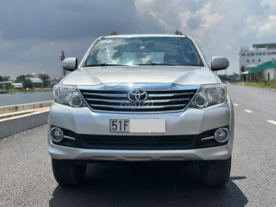 Toyota Fortuner 2016 2.7V 4X2 AT xe nhà zin đẹp