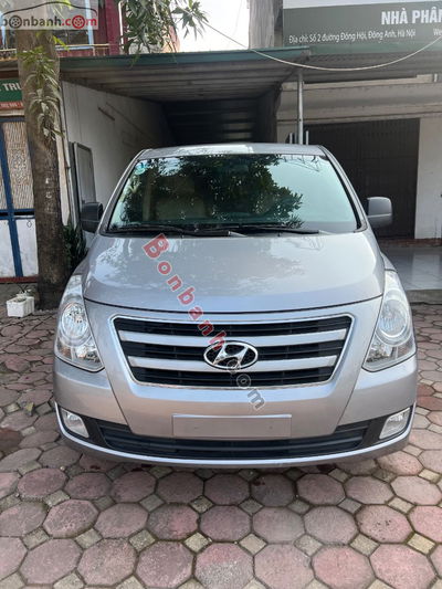 Xe Hyundai Grand Starex 2.4 MT 2015