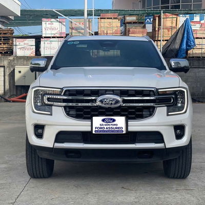 Ford Everest 2024 Titanium 2.0L 4x2 AT - 22000 km