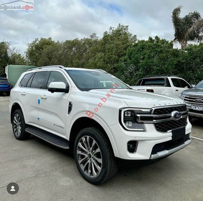 Xe Ford Everest Platinum 2.0L 4x4 AT 2025