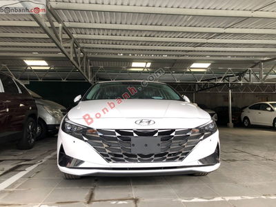 Xe Hyundai Elantra 2.0 AT Cao cấp 2025