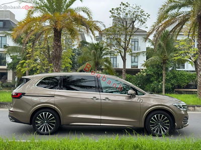 Xe Volkswagen Viloran Luxury 2023