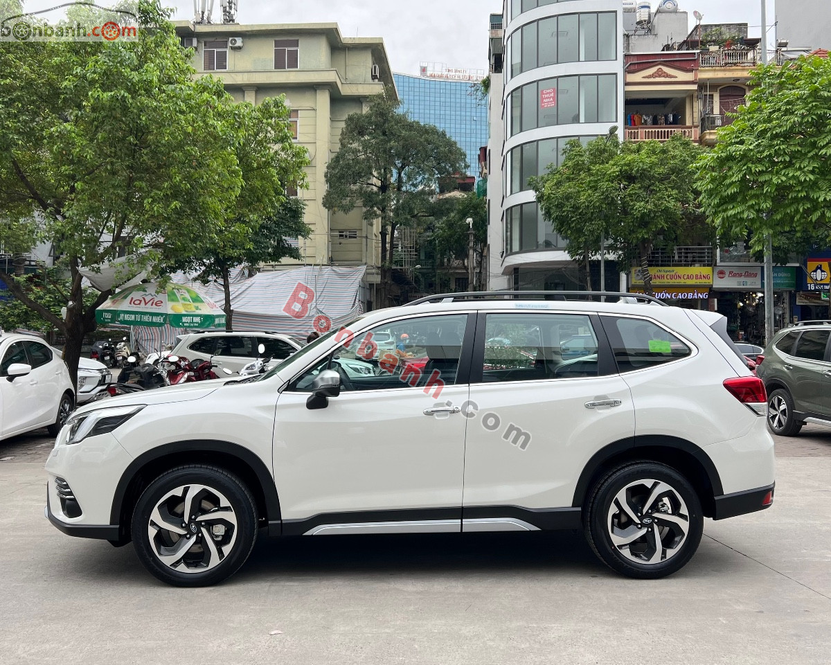 Xe Subaru Forester 2.0i-S EyeSight 2024