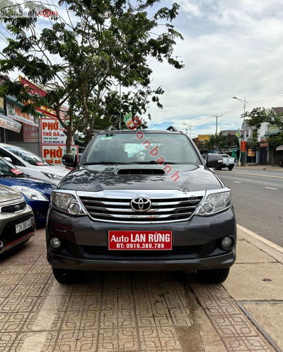 Xe Toyota Fortuner 2.5G 2015