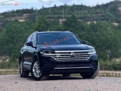 Xe Volkswagen Touareg Luxury 2.0 TSI 2023