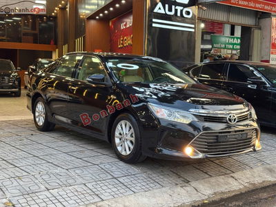 Xe Toyota Camry 2.0E 2016