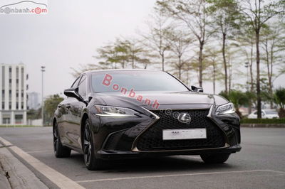 Xe Lexus ES 250 F Sport 2022