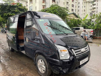 Xe Ford Transit Limousine 2019