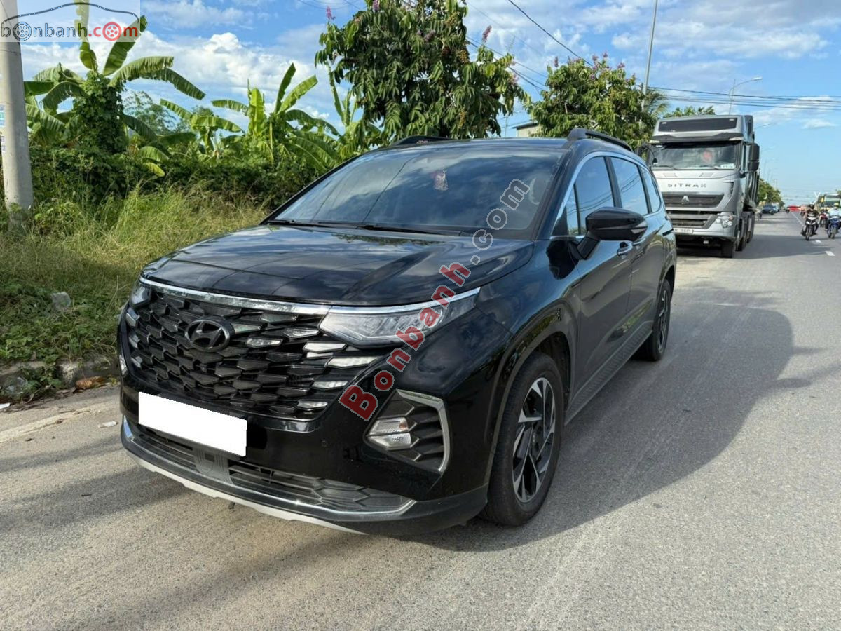 Xe Hyundai Custin Cao Cấp 2.0T 2024