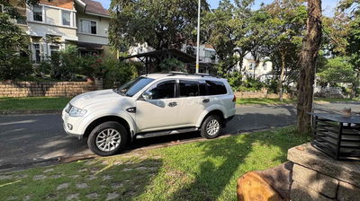 Mitsubishi Pajero Sport 2014 G 4x2 AT - 37000 km