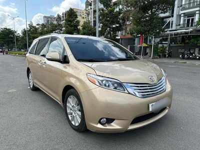 Toyota Sienna limeted 3.5 2014 - 80000 km