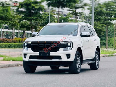 Xe Ford Everest Titanium Plus 2.0L 4x4 AT 2022