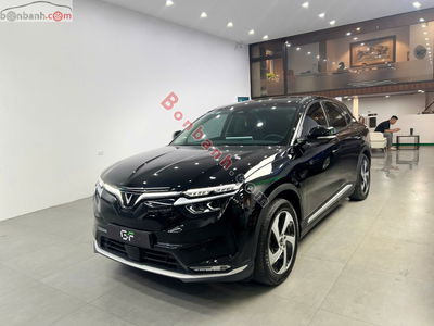 Xe VinFast VF8 Eco 2023