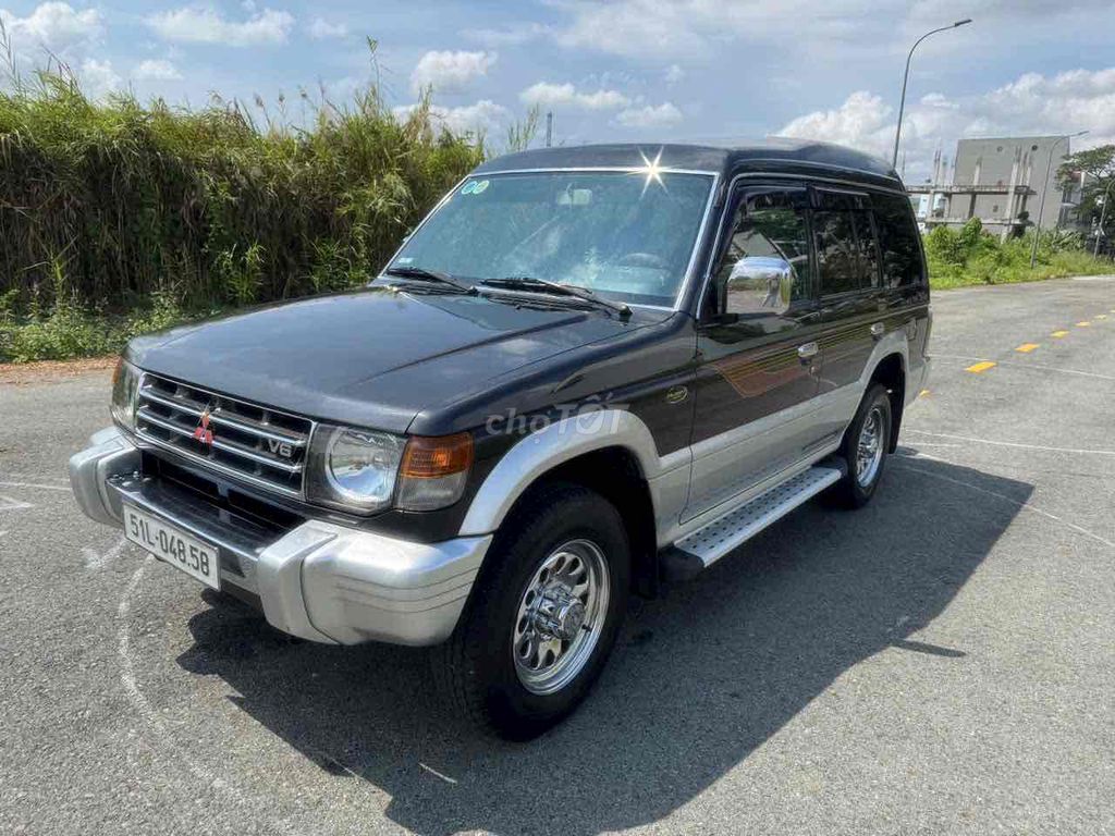 Mitsubishi Pajero 2006 3.0 xe nhà sử dụng kỹ