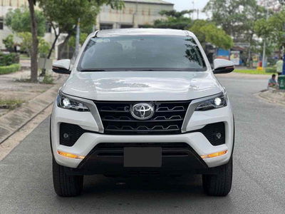 TOYOTA FORTUNER 2.4G DẦU SỐ SÀN 2021 ODO 41.000km
