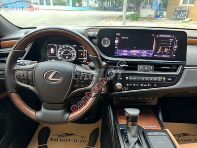 Lexus ES 250 2022