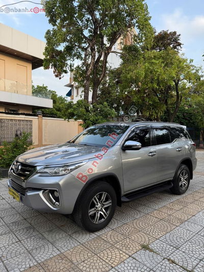 Xe Toyota Fortuner 2.4G 4x2 MT 2017