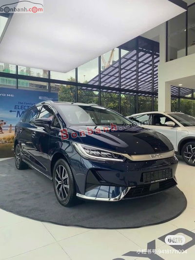 Xe BYD M6 Standard 2025