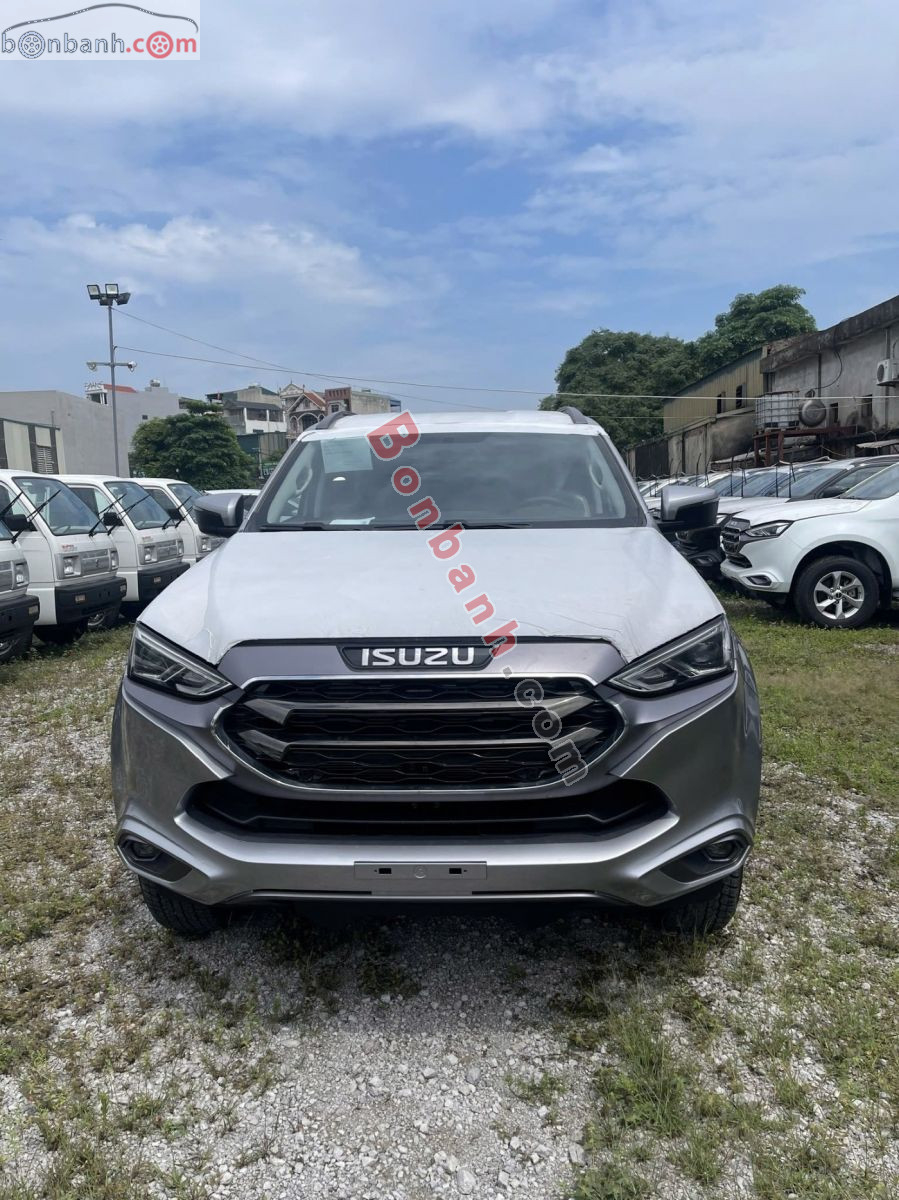 Xe Isuzu MU-X B7 1.9 4X2 MT 2023
