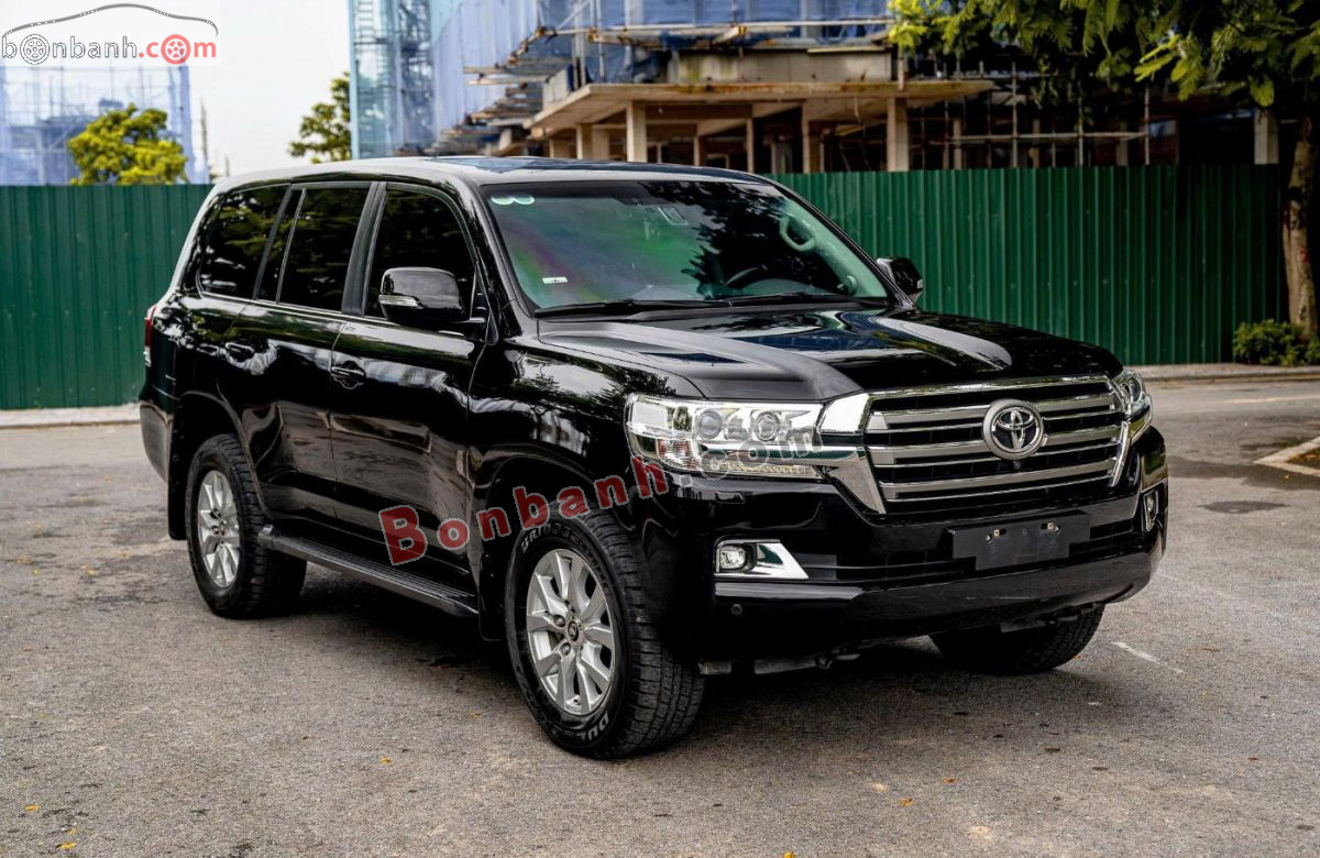 Xe Toyota Land Cruiser 4.6 V8 2021