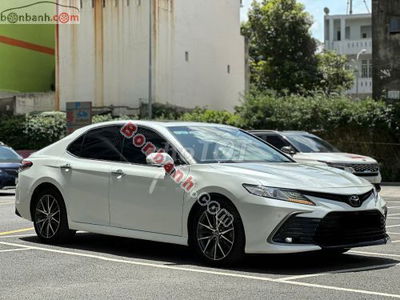 Toyota Camry 2.0Q 2022