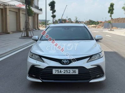 Toyota Camry 2.0Q 2022