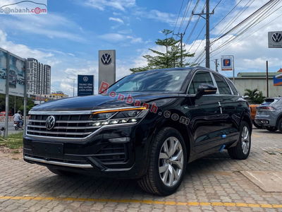 Xe Volkswagen Touareg Luxury 2.0 TSI 2023