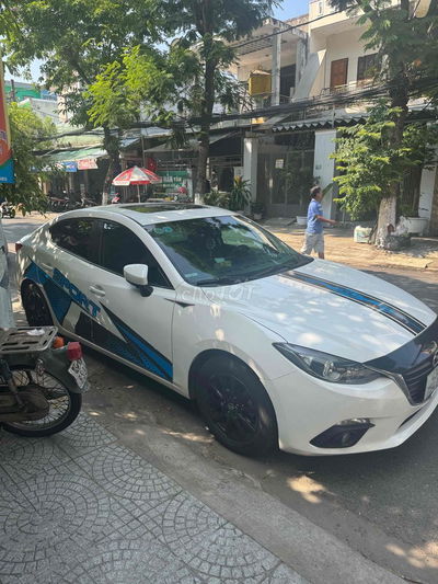 Mazda 3 2016 1.5 AT Sedan - 115000 km