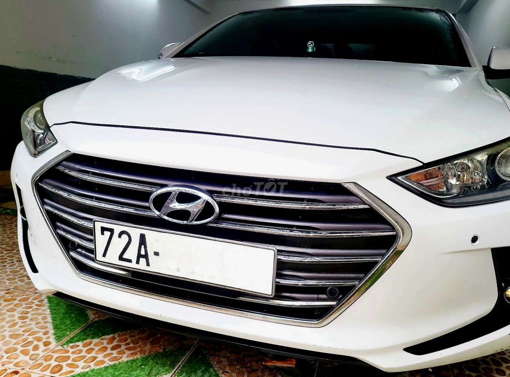 Elantra 2.0 . Máy và Sơn zin 100% Bán or gl xe nhỏ