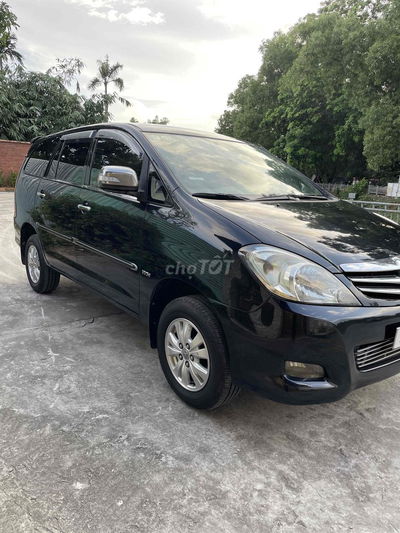 Toyota Innova 2011 V - 120000 km