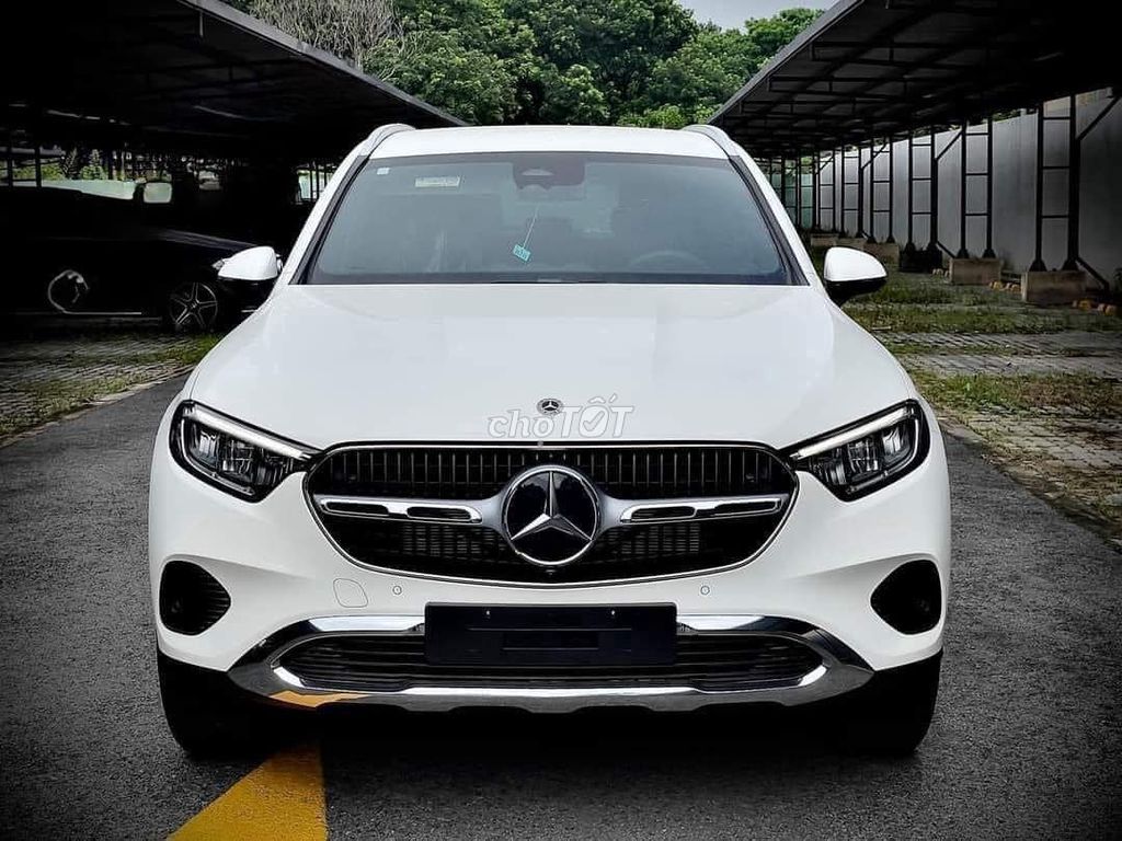 Mercedes Benz GLC200 4MATIC V1