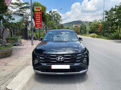 Hyundai Tucson 2.0 AT sản xuất 2024 form mới 2025