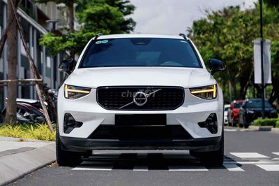 Volvo XC40 Ultimate B5 AWD 2023 Siu Đẹp