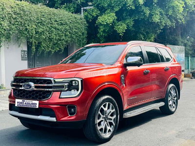 Ford Everest Titanium 2.0L 4x4 9/2023 Màu Đỏ cam