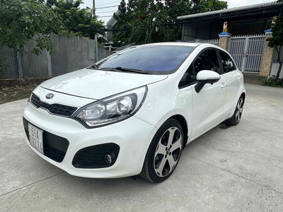 Kia Rio 2013 1.4 AT Hatchback - 85000 km