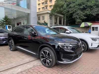 Xe VinFast VF8 Plus 2025