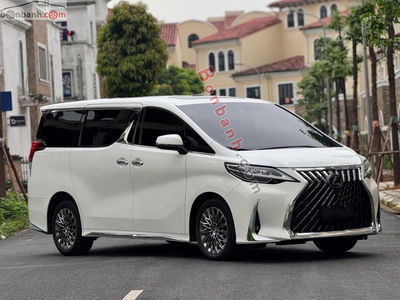 Xe Lexus LM 350 2022