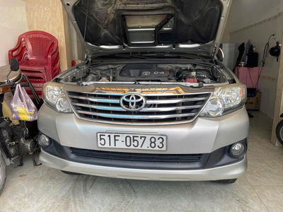 Toyota Fortuner 2015 Máy Dầu Số Sàn