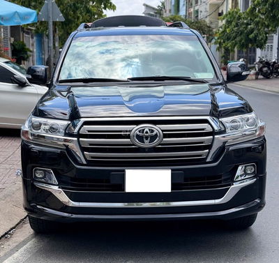 Toyota Land Cruiser nâng cấp Full LC300 2020