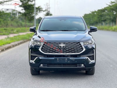 Xe Toyota Innova Cross HEV 2.0 CVT 2024