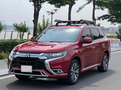 Mitsubishi Outlander 2022 bản 2.0 Premium